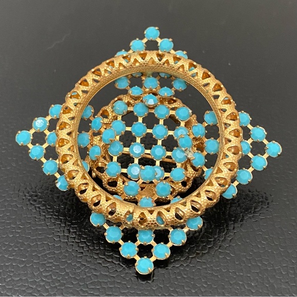 Vintage Unsigned Faux Turquoise Gold-tone Filigree Brooch - Picture 7 of 14